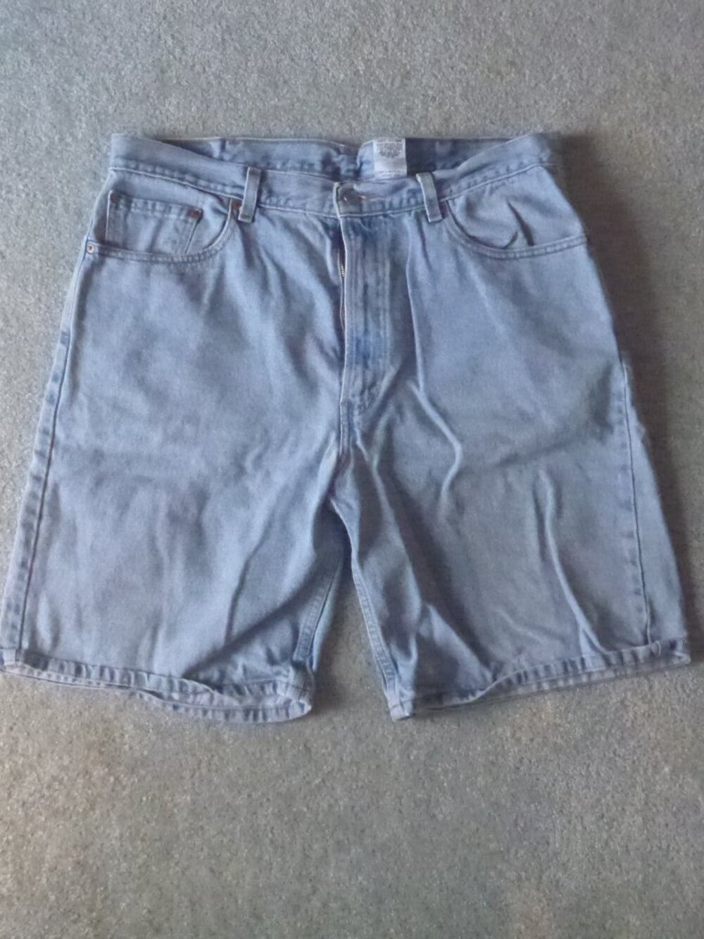 Classic Vintage Levi's 550 Relaxed Fit Denim Shorts (Jorts)